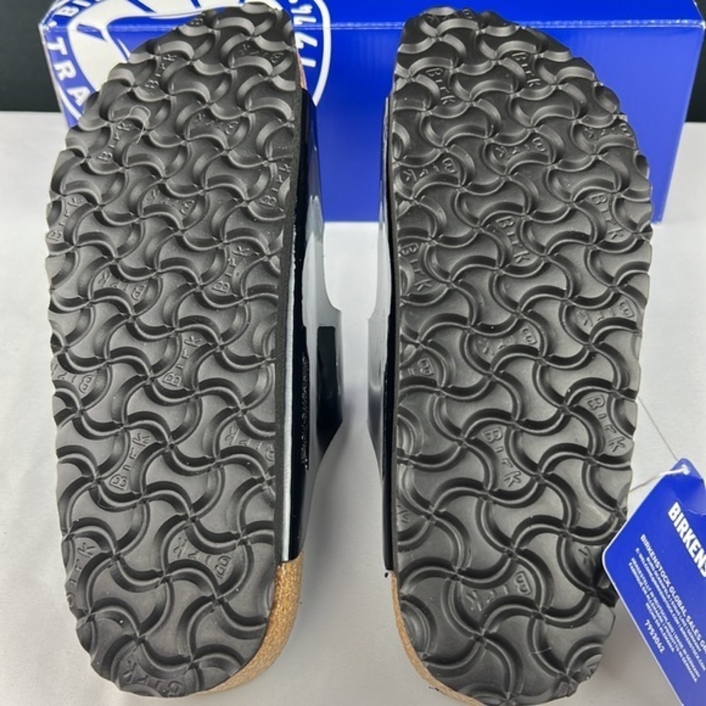 Birkenstock -‘Black Patent’ Arizona. Size: EU39 (US 8-8.5) Narrow. NWT. Firm! - Picture 4 of 5